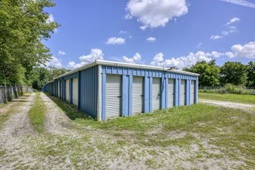 Colonial Storage - 556 South Colonial Drive Webb City, MO 64870