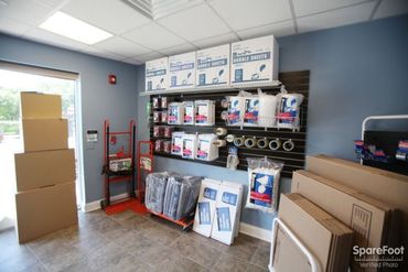 Columbia Self Storage - 2378 Hamburg Turnpike Wayne, NJ 07470