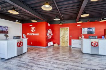 CubeSmart Self Storage - 22940 U.S. 27 Lake Wales, FL 33859