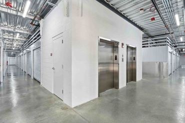 CubeSmart Self Storage - 27W210 North Avenue West Chicago, IL 60185