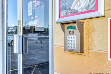 CubeSmart Self Storage - 3015 North Main Street Rockford, IL 61103