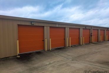 CubeSmart Self Storage - 6140 North Sam Houston Parkway West Houston, TX 77066