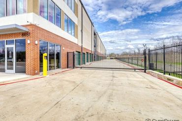 CubeSmart Self Storage - 6651 South Cooper Street Arlington, TX 76001