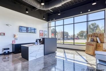 CubeSmart Self Storage - 7150 Fruitville Road Sarasota, FL 34240