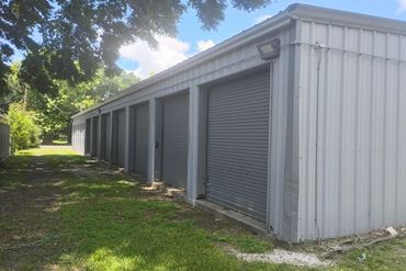 Dayton Villa Self-Storage - 309 East Houston Street Dayton, TX 77535