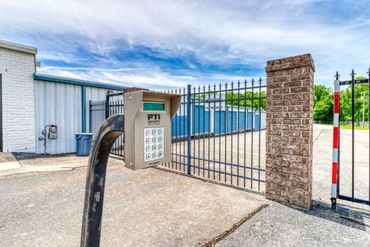 Devon Self Storage Springfield, Tennessee - 3356 Highway 41 South Springfield, TN 37172