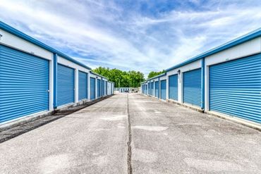 Devon Self Storage Springfield, Tennessee - 3356 Highway 41 South Springfield, TN 37172