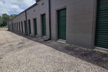Extra Space Storage - 3107 South Lake Drive Texarkana, TX 75501