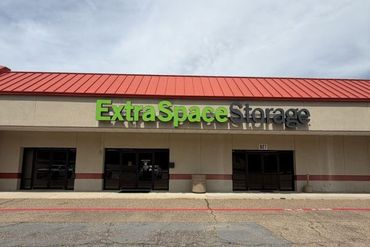 Extra Space Storage - 927 North Robison Road Texarkana, TX 75501