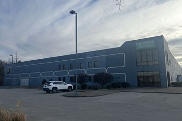 Extra Space Storage - 3400 Bashford Avenue Court Louisville, KY 40218