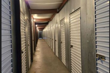 Extra Space Storage - 688 Sullivan Avenue South Windsor, CT 06074