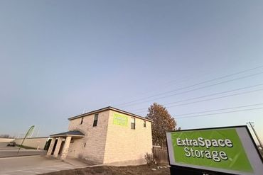 Extra Space Storage - 2701 Farm to Market Road 1460 Georgetown, TX 78626