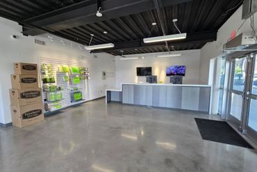 Extra Space Storage - 3017 North Causeway Boulevard Metairie, LA 70002