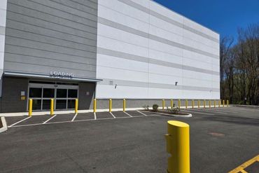 Extra Space Storage - 16 Salemme Lane Orange, CT 06477