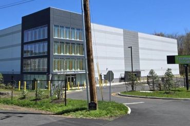 Extra Space Storage - 16 Salemme Lane Orange, CT 06477