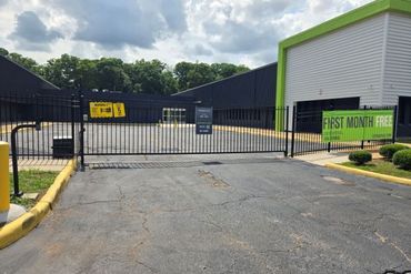 Extra Space Storage - 4000 Memorial Parkway Southwest Huntsville, AL 35802