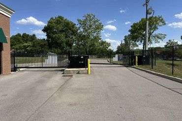 Extra Space Storage - 730 Hickory Industrial Drive Nashville, TN 37138