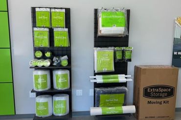 Extra Space Storage - 18618 Oxnard Street Los Angeles, CA 91356