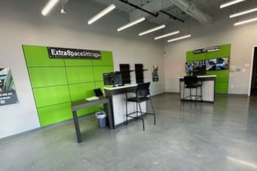Extra Space Storage - 18618 Oxnard Street Los Angeles, CA 91356