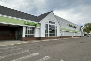 Extra Space Storage - 2600 Madison Avenue Bridgeport, CT 06606