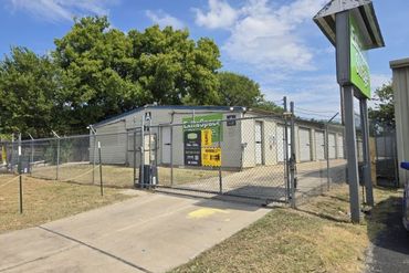 Extra Space Storage - 1004 South Meadows Drive Austin, TX 78758