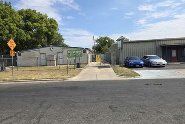 Extra Space Storage - 1004 South Meadows Drive Austin, TX 78758
