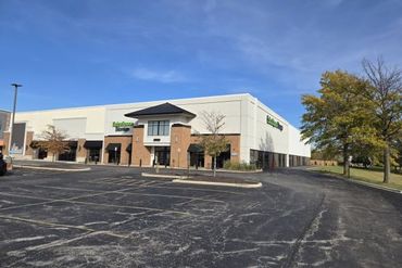 Extra Space Storage - 66 Orland Square Drive Orland Park, IL 60462