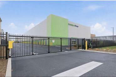 Extra Space Storage - 1550 Sunrise Highway Copiague, NY 11726