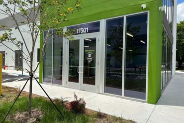 Extra Space Storage - 17501 Southwest 99th Road Palmetto Bay, FL 33157