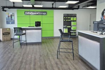 Extra Space Storage - 5802 Lorraine Road Bradenton, FL 34211