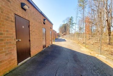 Fast & EZ - 133 23rd Avenue Northeast Hickory, NC 28601