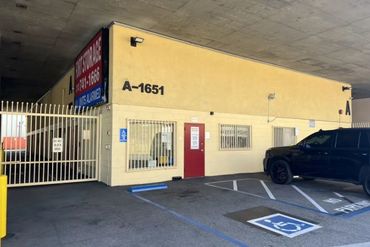 Fort Self Storage - 1651 South Central Avenue Los Angeles, CA 90021