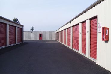 FreeUp Storage Salem Blossom Drive - 3715 Blossom Drive Northeast Salem, OR 97305