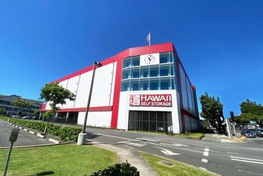 Hawai'i Self Storage - Iwilei - 907 Dillingham Boulevard Honolulu, HI 96817