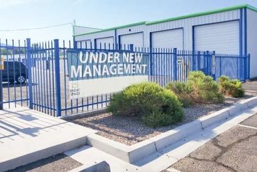 HelloStorage - 5220 San Mateo Boulevard Northeast Albuquerque, NM 87109