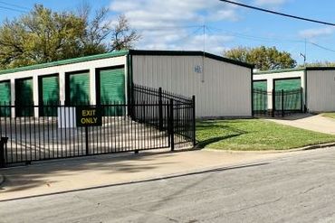 Ideal Storage - 1809 Clark Avenue Waco, TX 76708