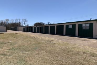Ideal Storage - Hewitt PW - 700 E Panther Way Hewitt, TX 76643