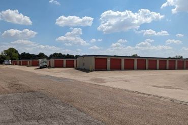 Ideal Storage - 2518 La Salle Avenue Waco, TX 76706