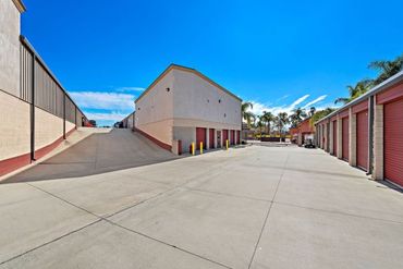 Instorage Yorba Linda - 17071 Imperial Highway Yorba Linda, CA 92886