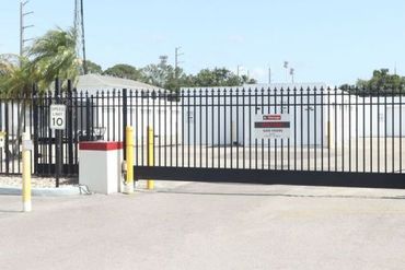 iStorage - 2590 17th Street Sarasota, FL 34234