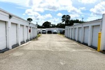 iStorage - 4305 32nd Street West Bradenton, FL 34205
