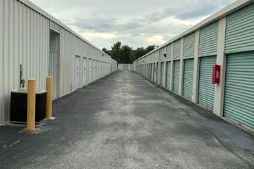 iStorage - 1000 Commercial Way Spring Hill, FL 34606