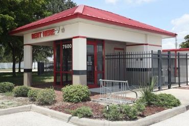 iStorage - 7600 Claxstrauss Drive Sarasota, FL 34240
