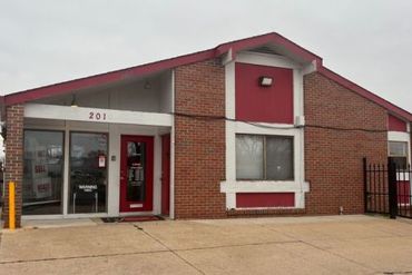 iStorage - 2010 South Seneca Street Wichita, KS 67213