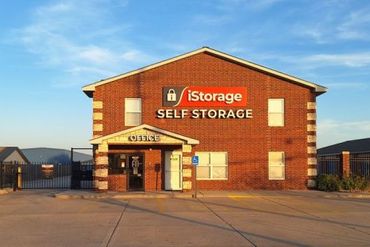 iStorage - 4530 South Broadway Wichita, KS 67216