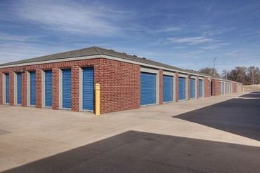 iStorage - 433 East 61st Street North Park City, KS 67219