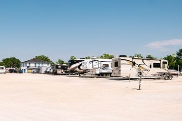 Kissing Tree Storage - 202 Coachman Drive San Marcos, TX 78666