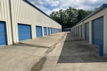Knox Locks Self Storage - 924 North Dixie Boulevard Radcliff, KY 40160