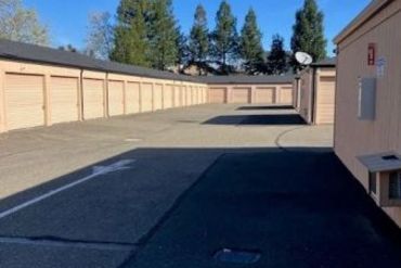 Lakewood Village Self Storage - 903 Adele Drive Windsor, CA 95492