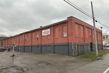 Louisville Warehouse and Storage - 1361 South 15th Street Louisville, KY 40210